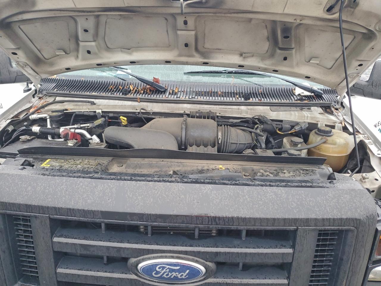 Ford E-350 E350 Super Duty Van Image 7