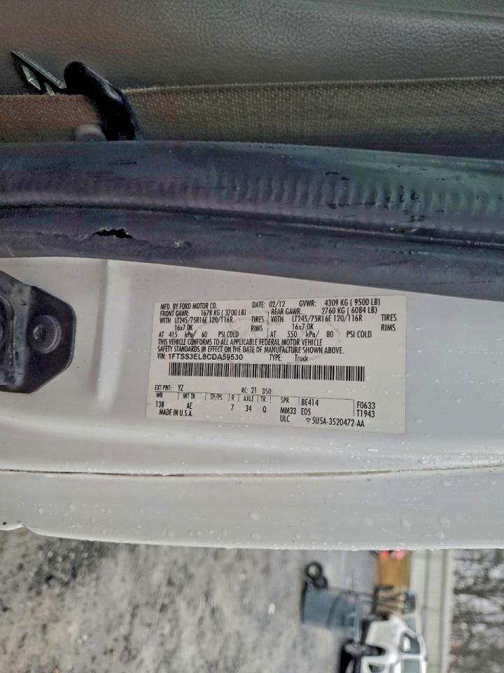 Ford E-350 E350 Super Duty Van Image 11