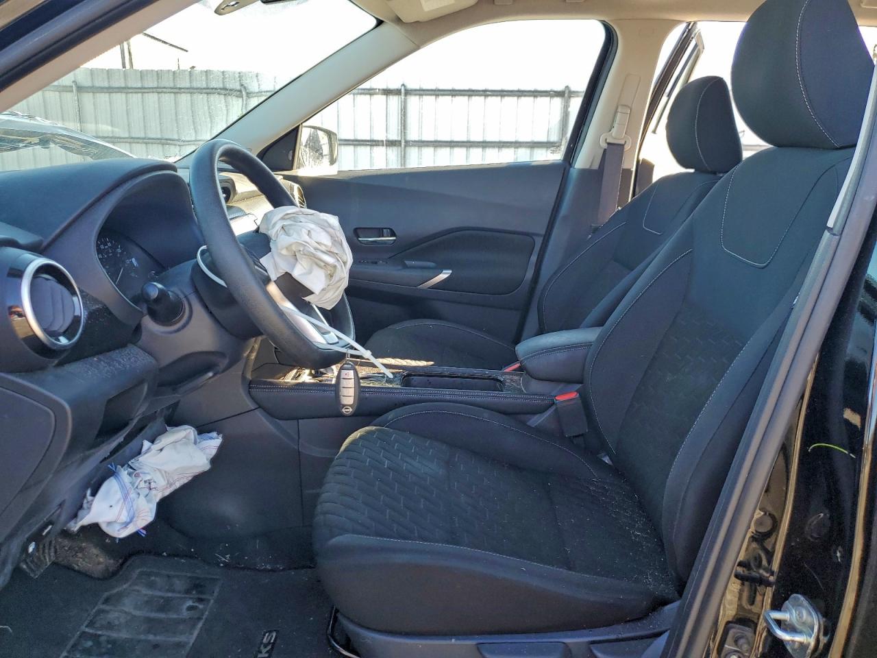 Nissan Kicks Sv Image 10