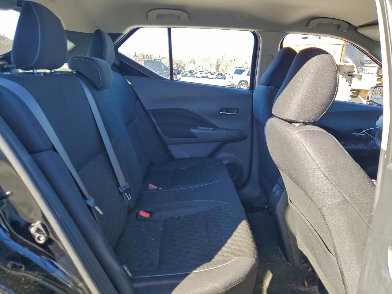 Nissan Kicks Sv Image 5