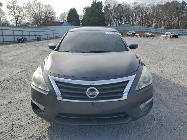 Nissan Altima 2.5 Image 7