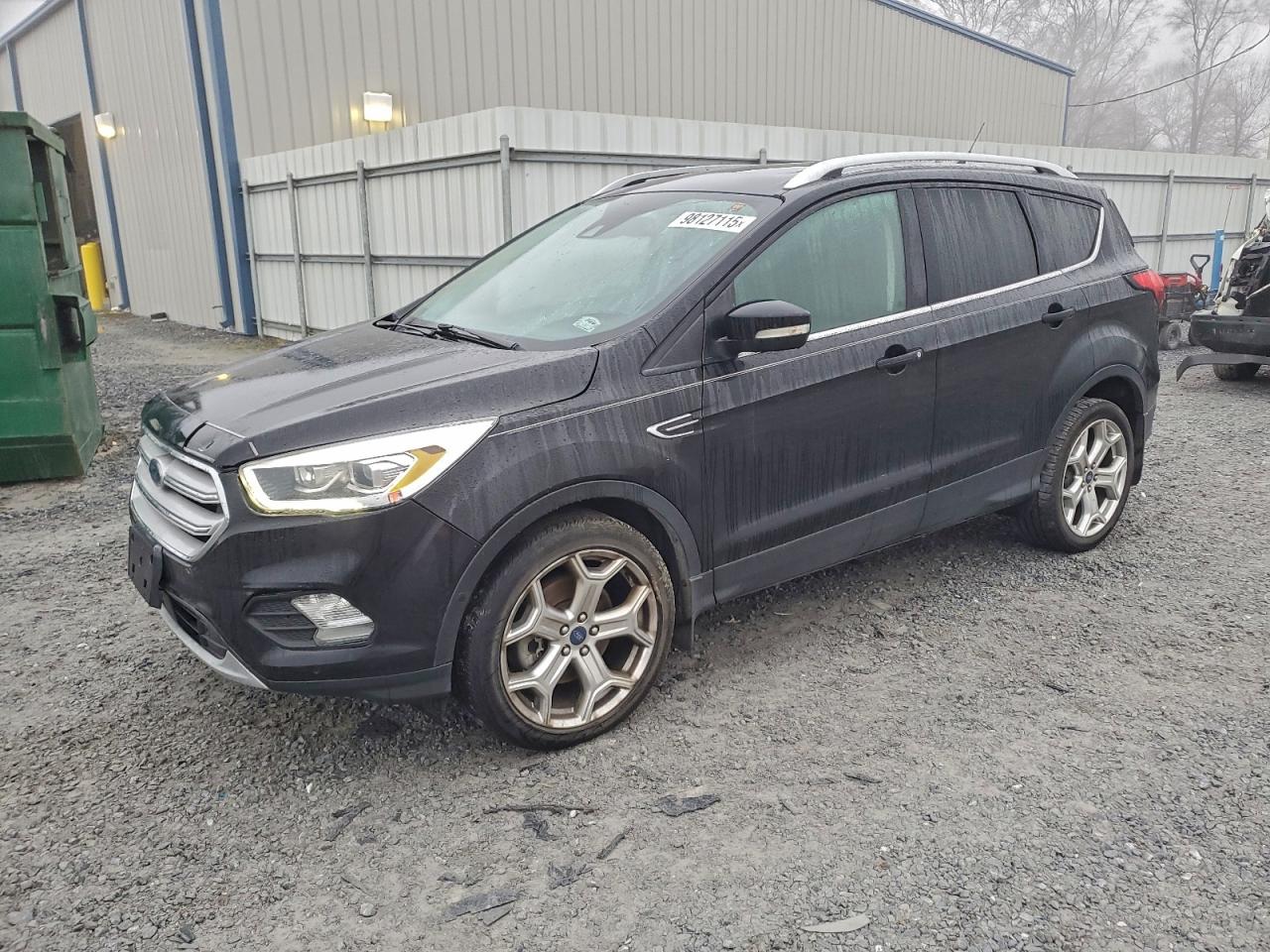 Ford Escape Titanium Image 1