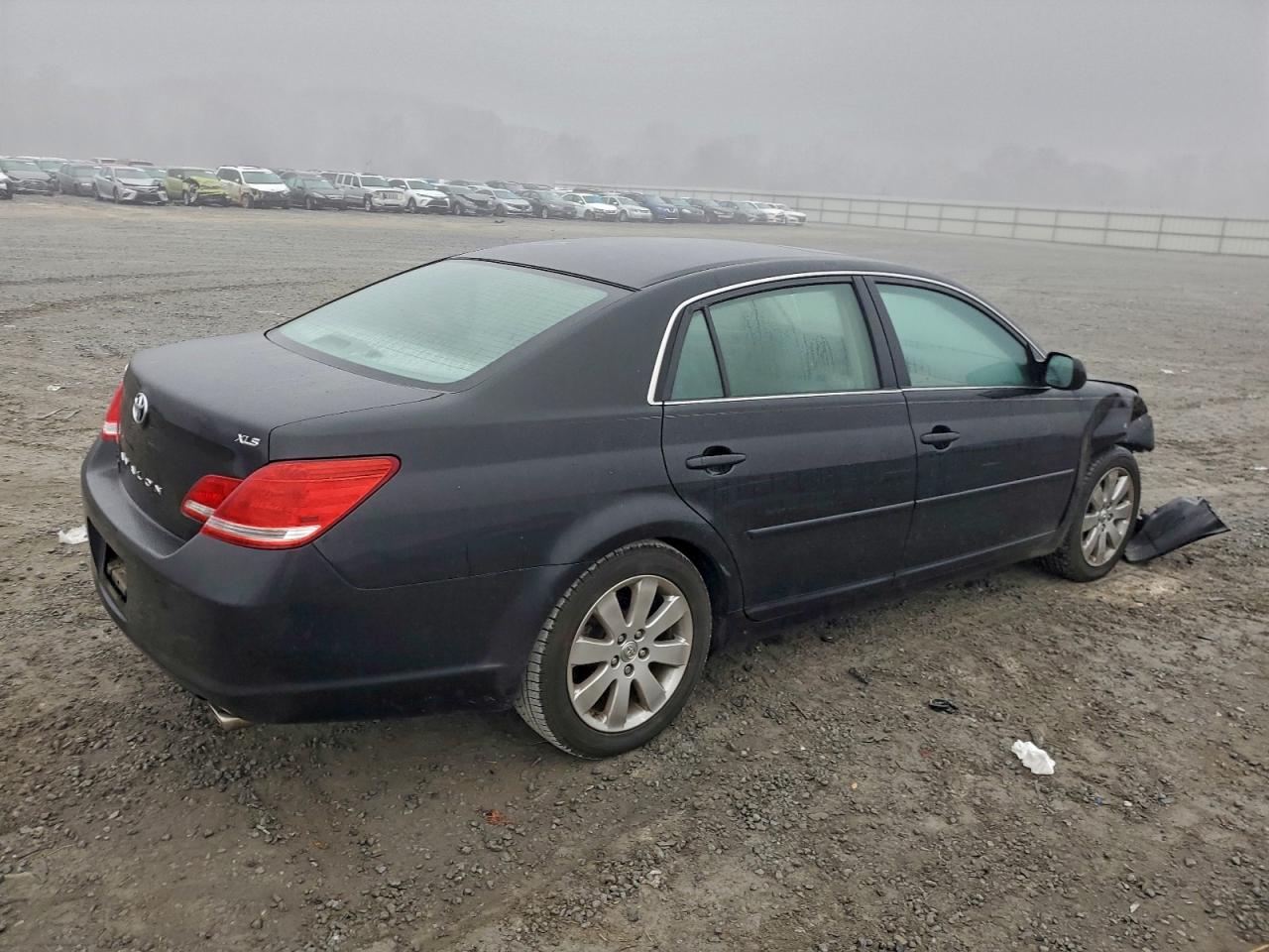 Toyota Avalon Xl Image 12