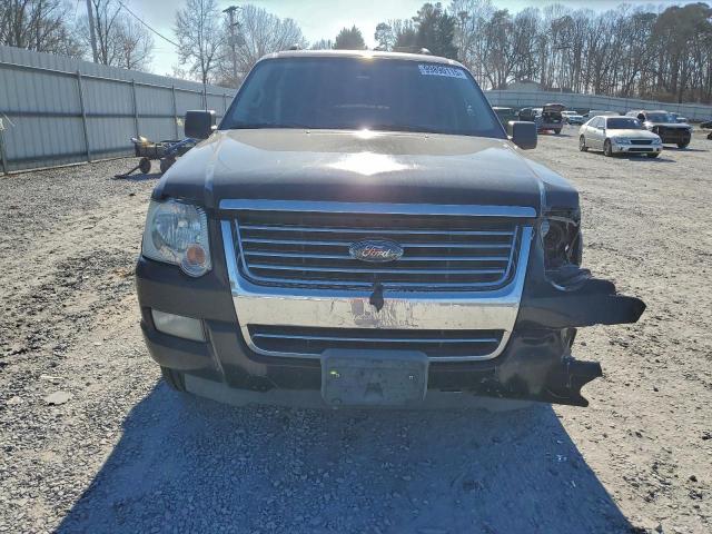 Ford Explorer Xlt Image 4